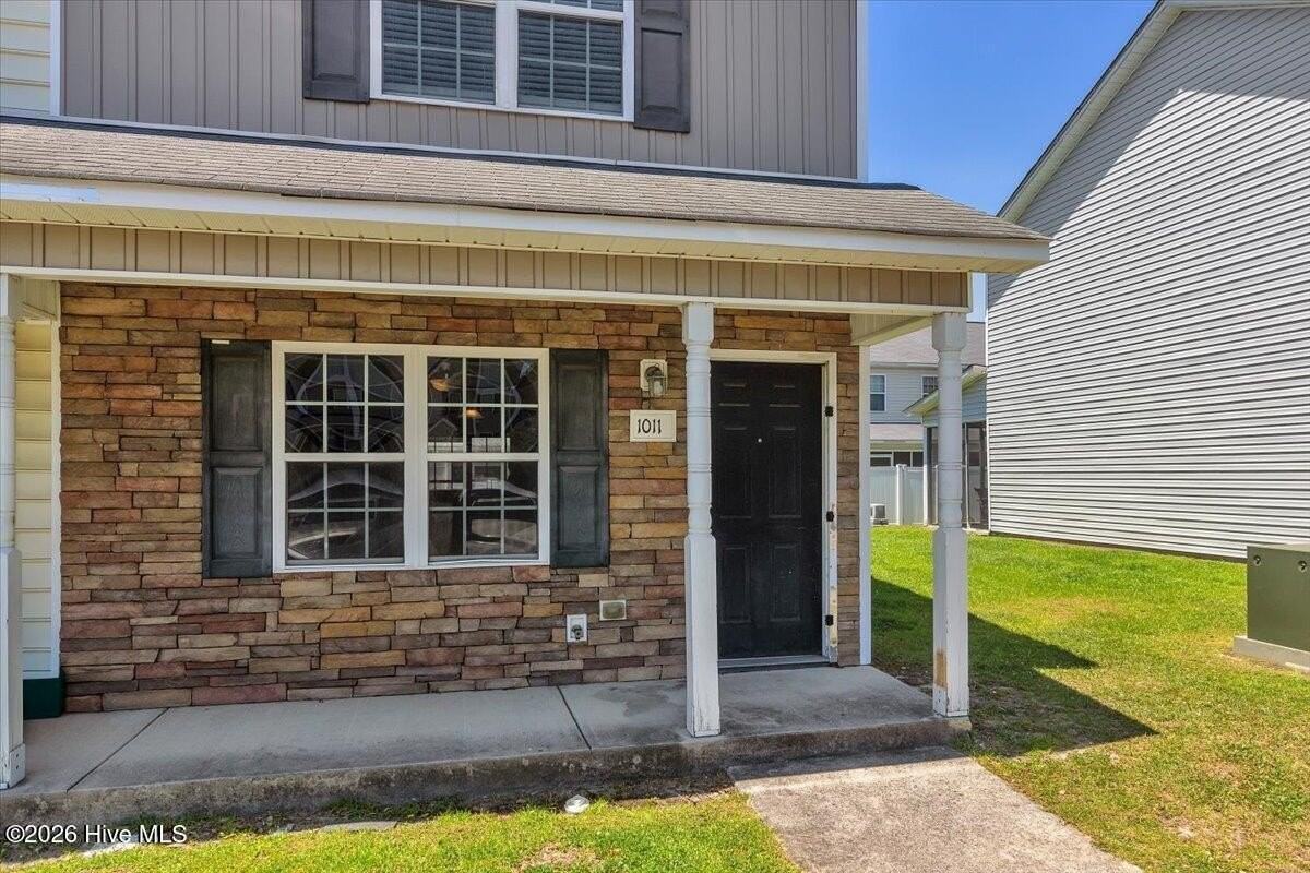 1011 Banister Loop - Photo 4 of 29