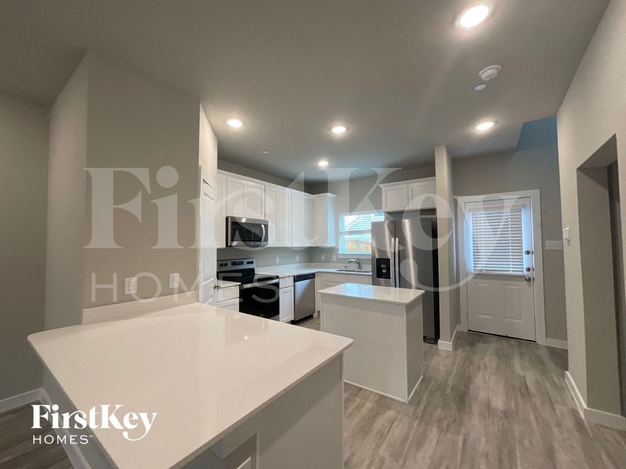 622 Ava Trl - Photo 3 of 8