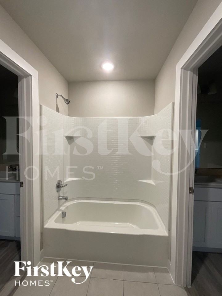 622 Ava Trl - Photo 7 of 8
