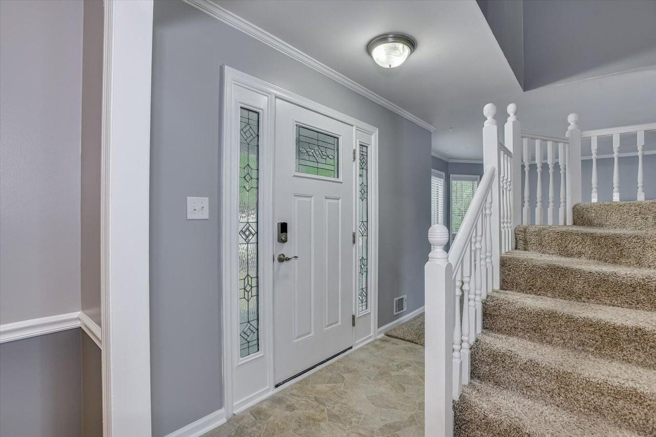 202 Holden Dr - Photo 7 of 35