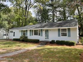 1612 Longwood Dr - Photo 1 of 1