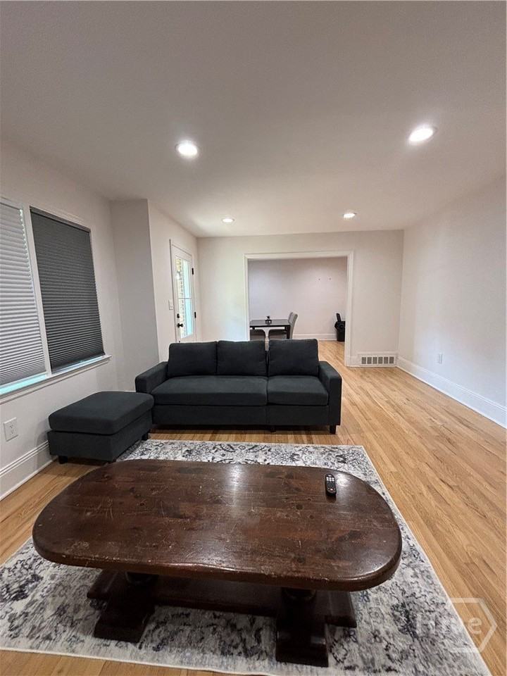 120 Mcleroy Dr - Photo 5 of 12