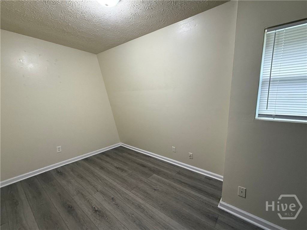 232 Rustwood Dr - Photo 6 of 9