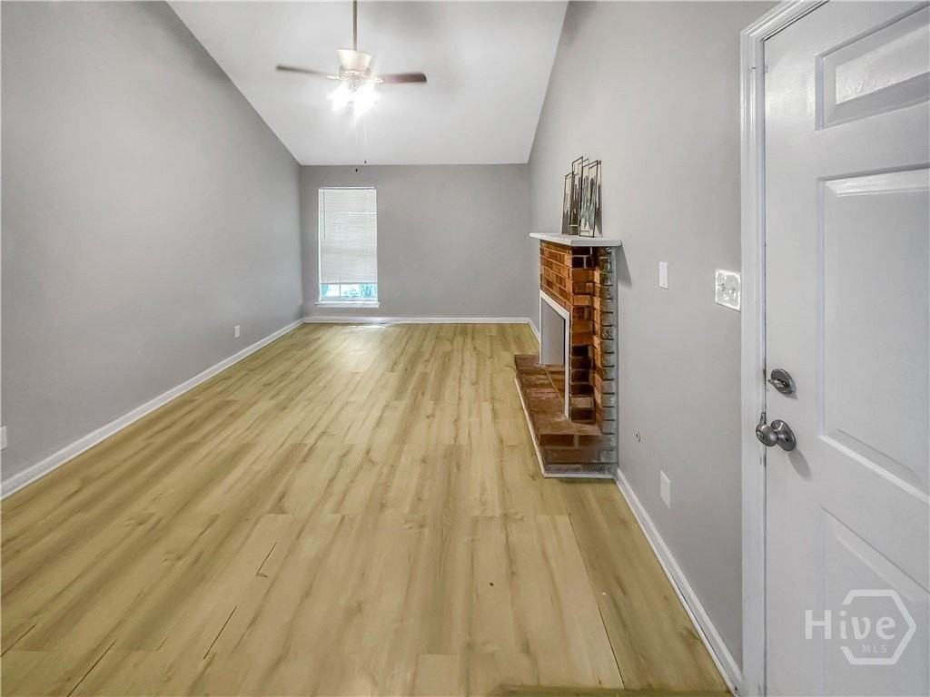 422 Edgewater Rd - Photo 3 of 10