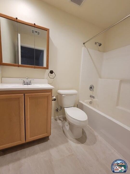 2728 Brighton St - Photo 7 of 20