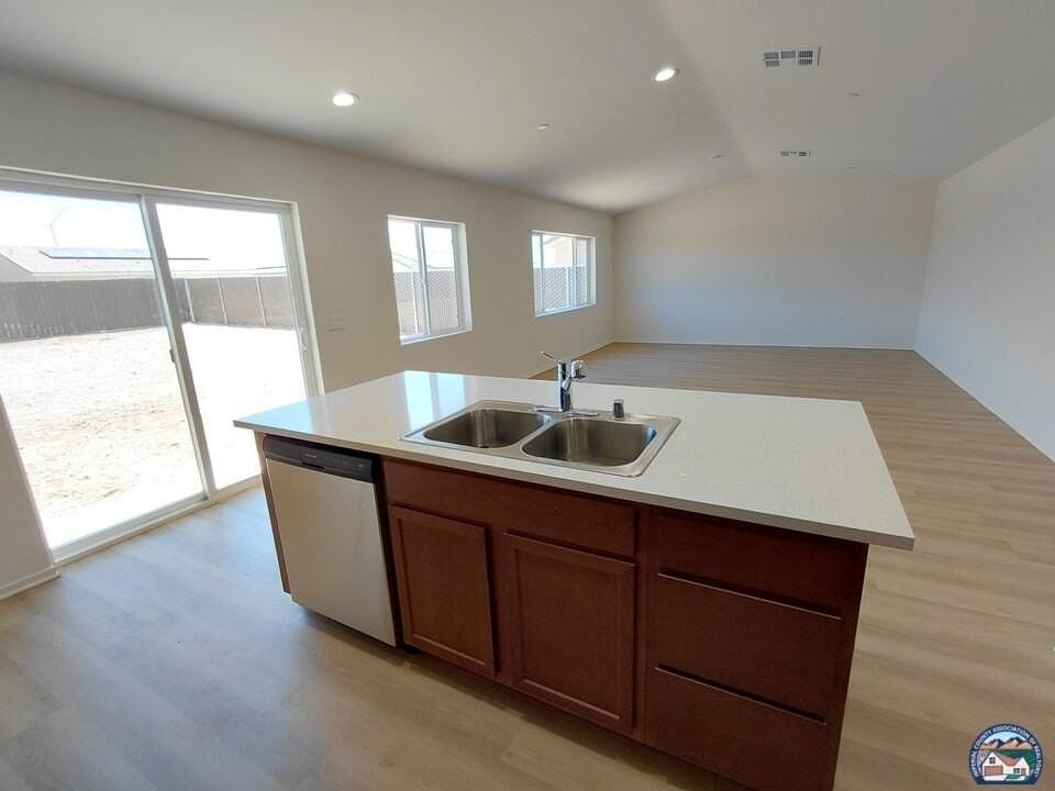 475 Palomino Ct #MAIN - Photo 7 of 28