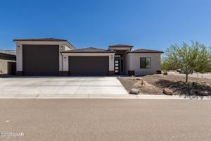 featured image of 1631 E Laurel Dr
