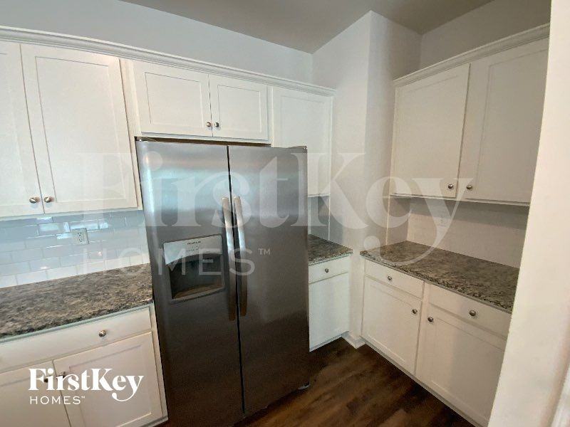 10755 Rivergate Dr Nw - Photo 5 of 10