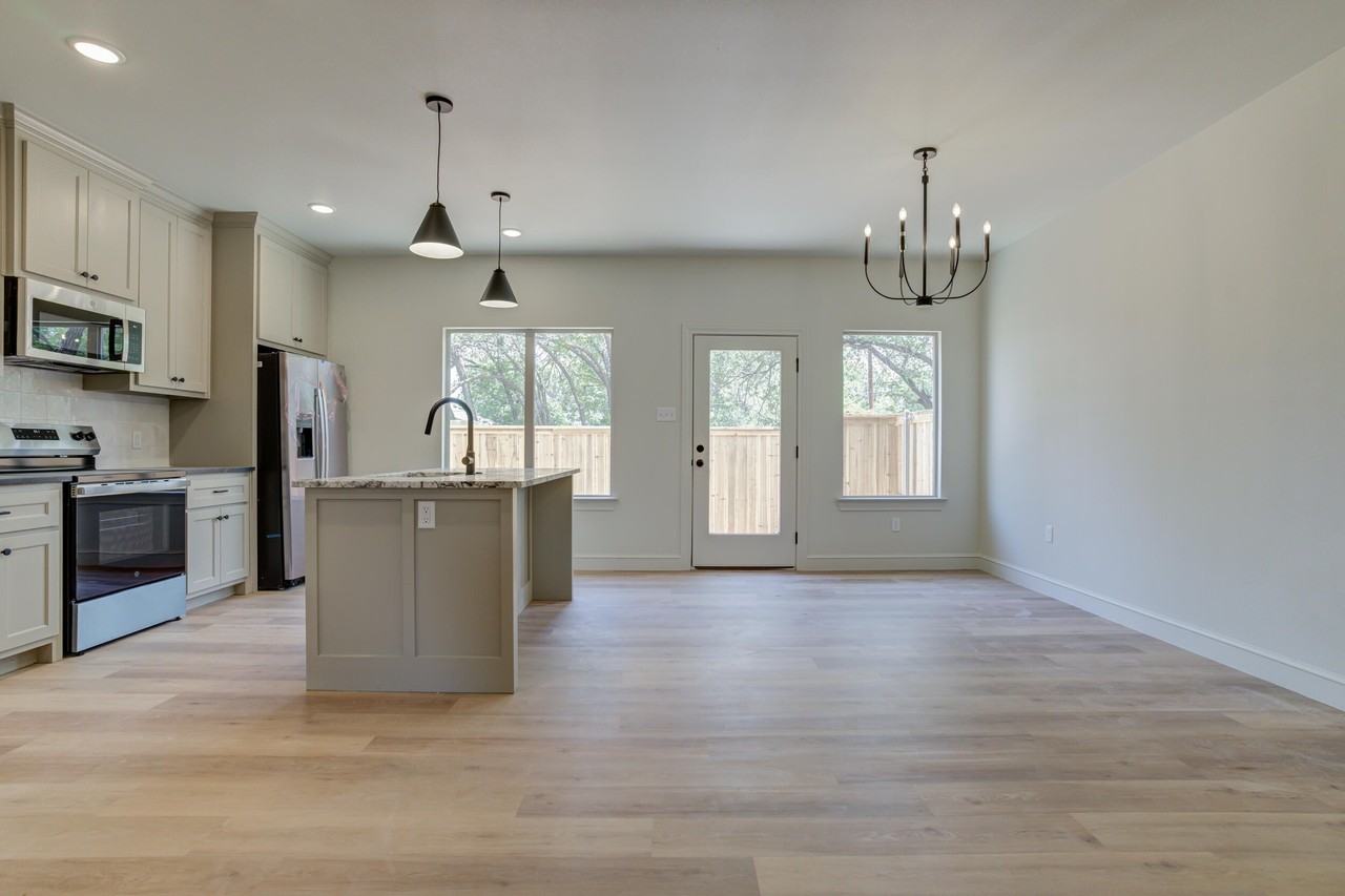 3423 24th St - Photo 6 of 18