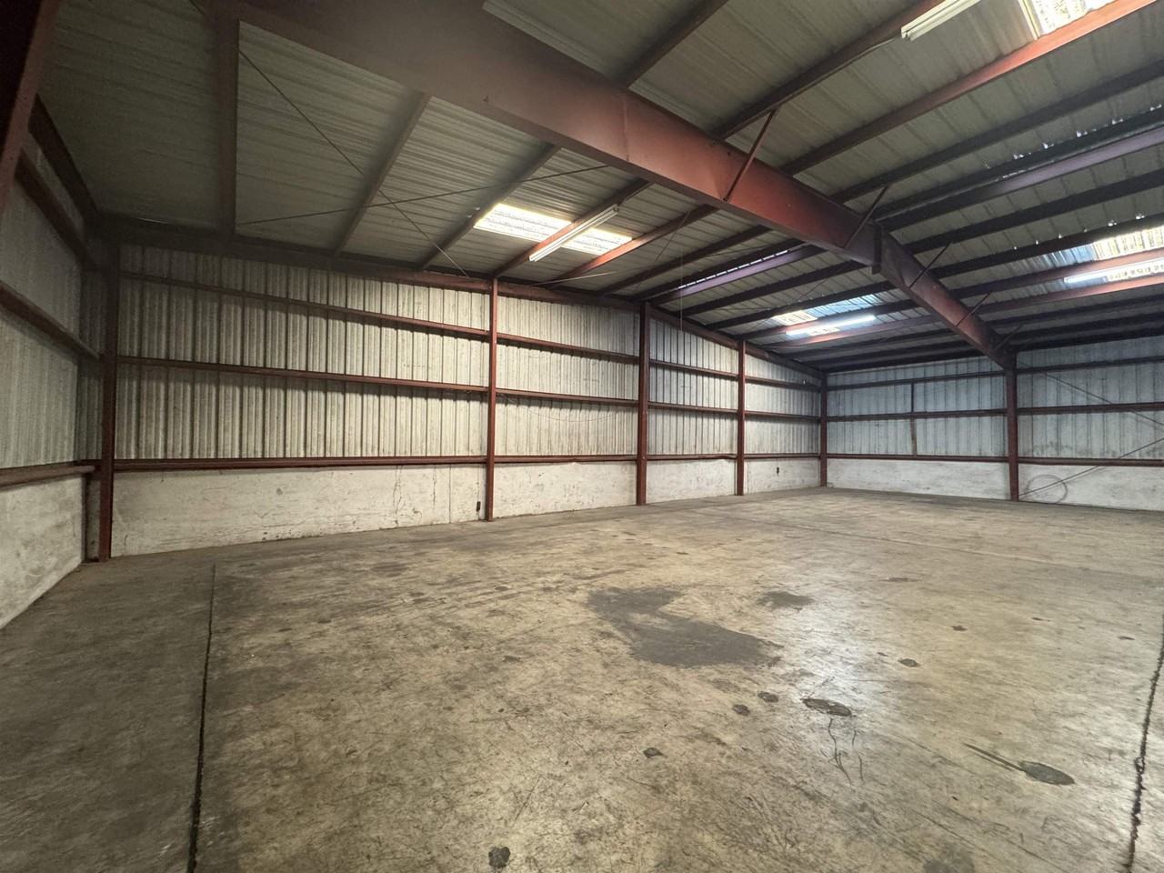 109 Flecha Ln - Photo 6 of 17