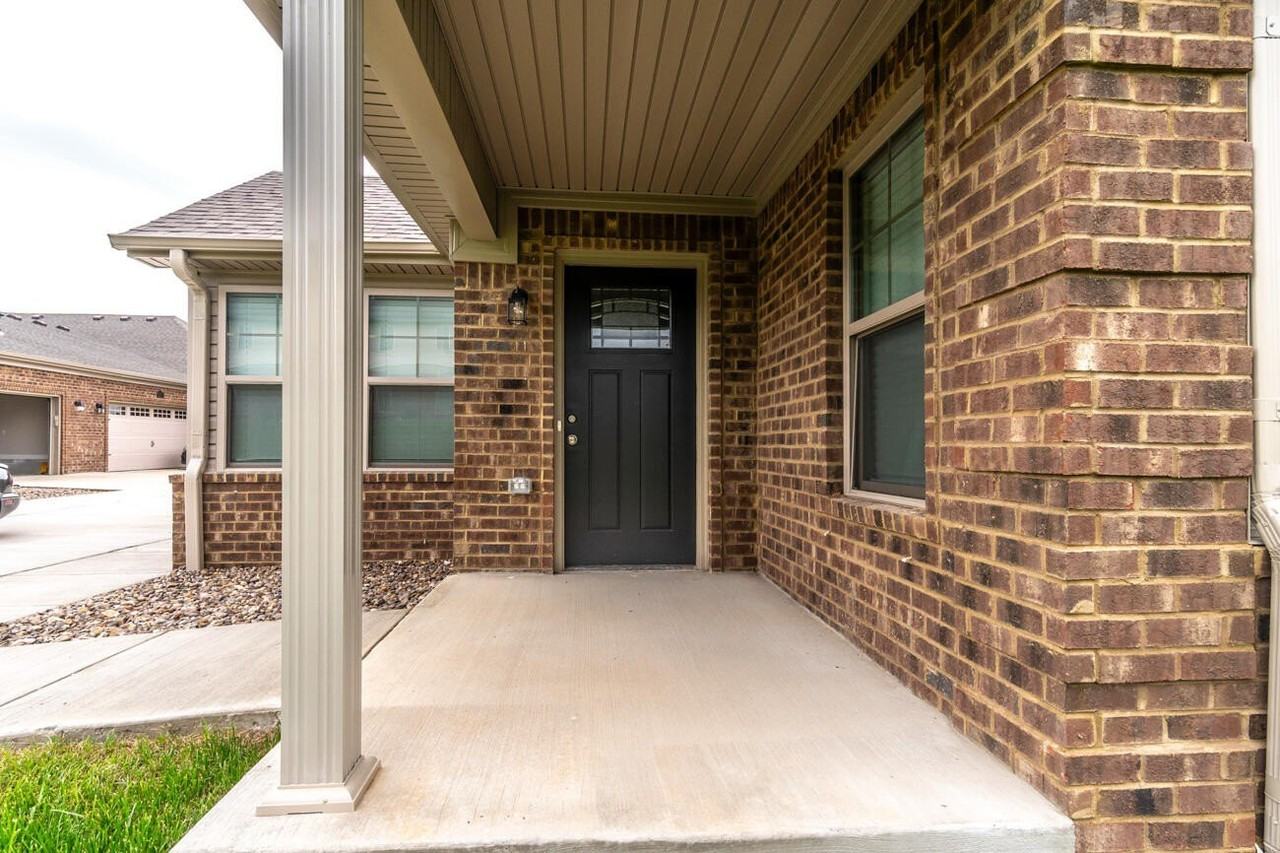 182 Garden Gate Dr - Photo 4 of 31