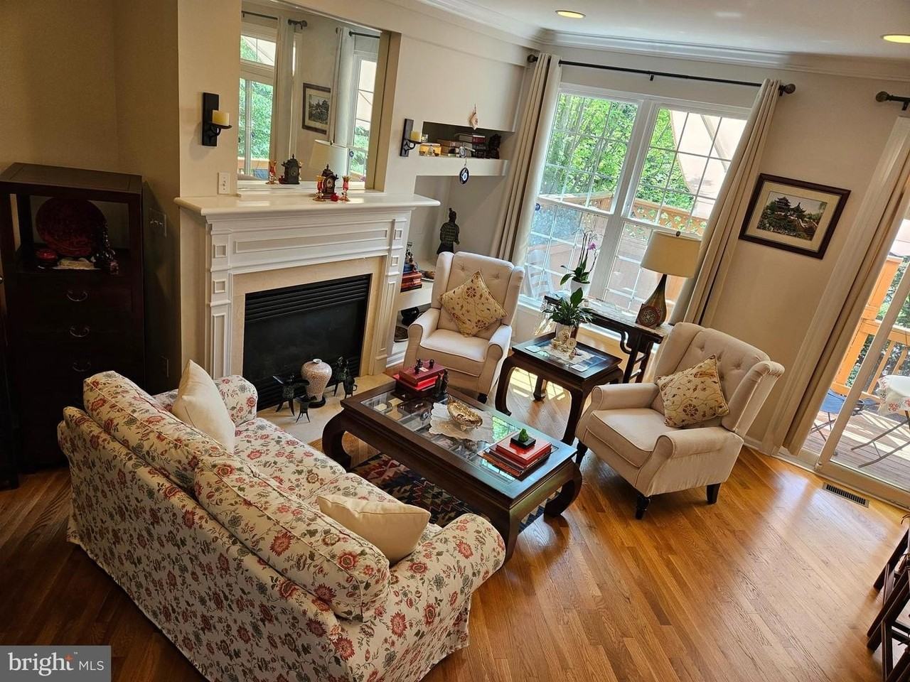 9659 Athens Pl - Photo 2 of 50