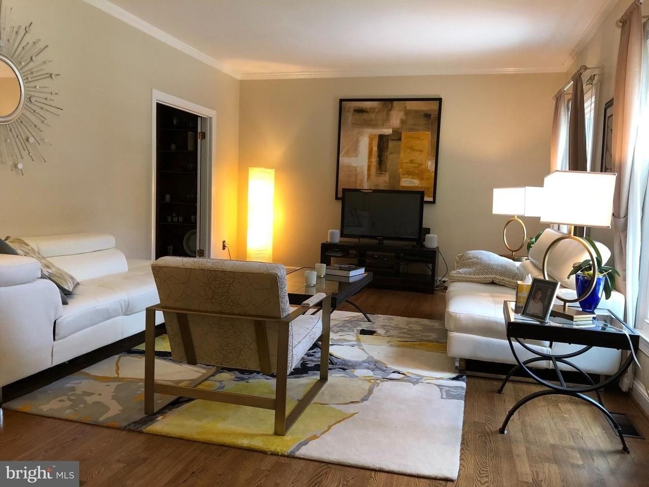5512 Massachusetts Ave - Photo 3 of 50
