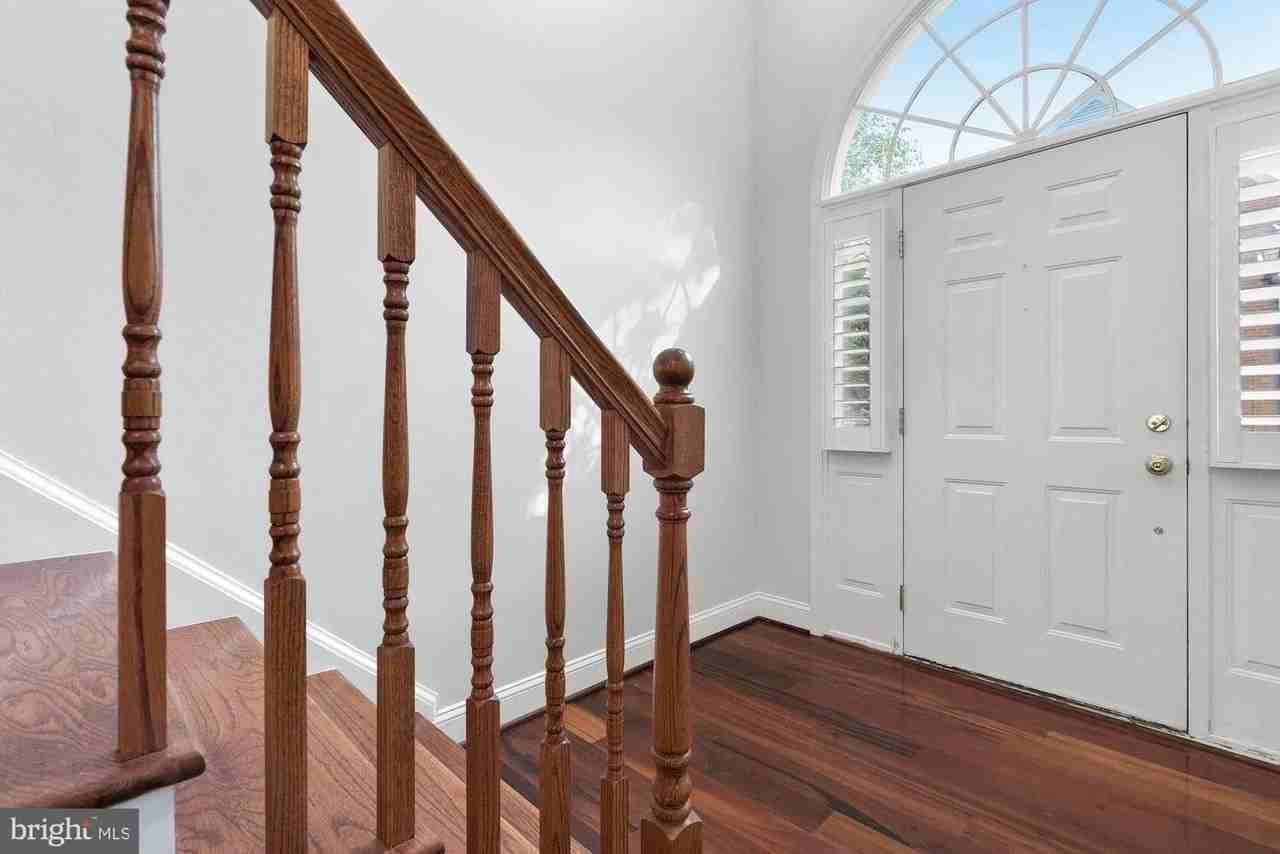 10127 Crestberry Pl - Photo 3 of 36