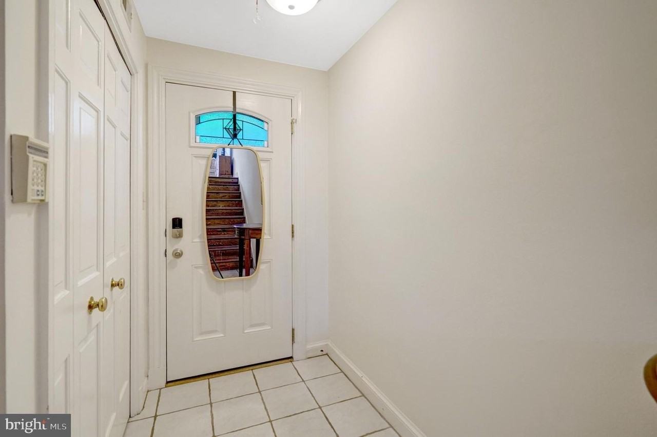 117 Princess St - Photo 2 of 49