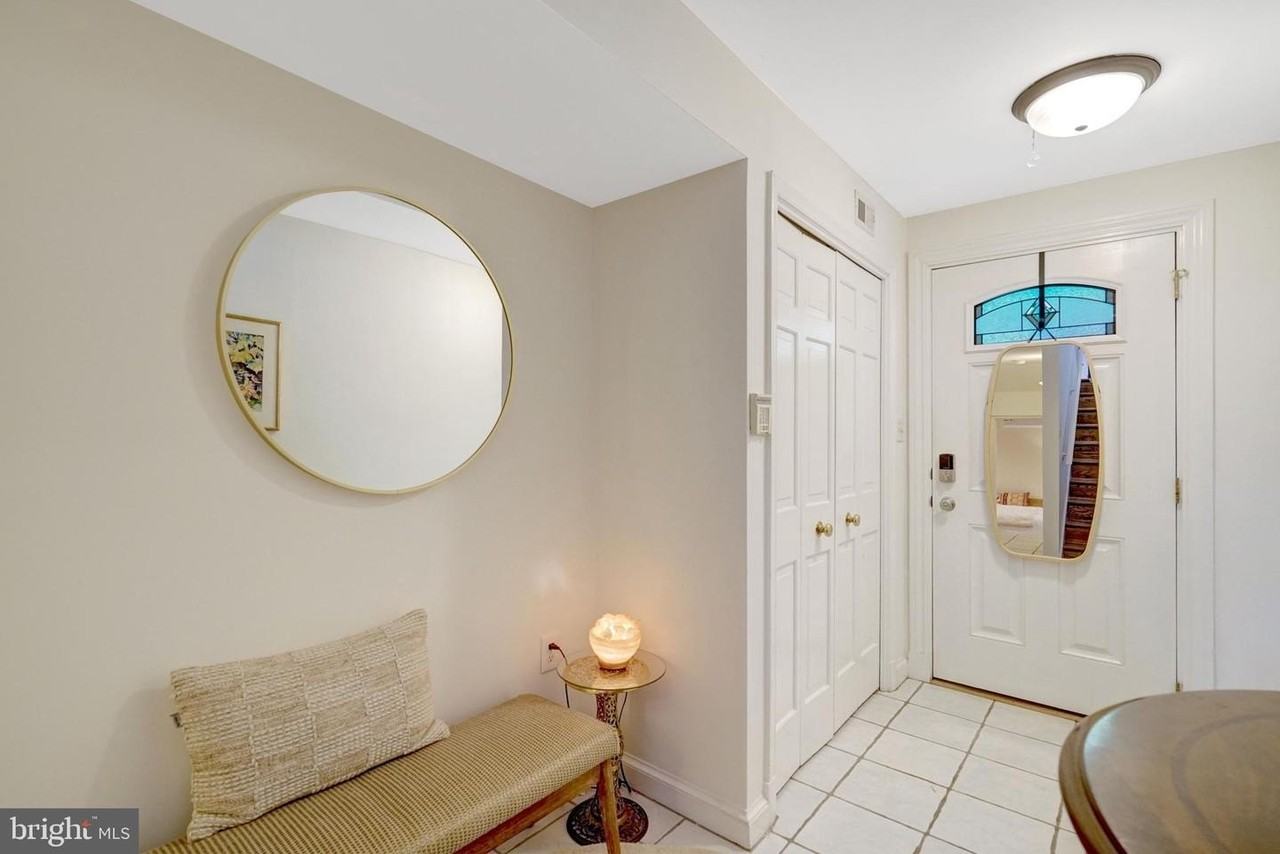 117 Princess St - Photo 3 of 49