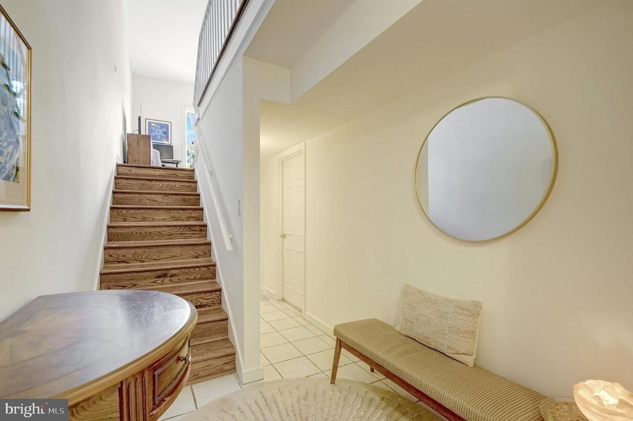 117 Princess St - Photo 4 of 49