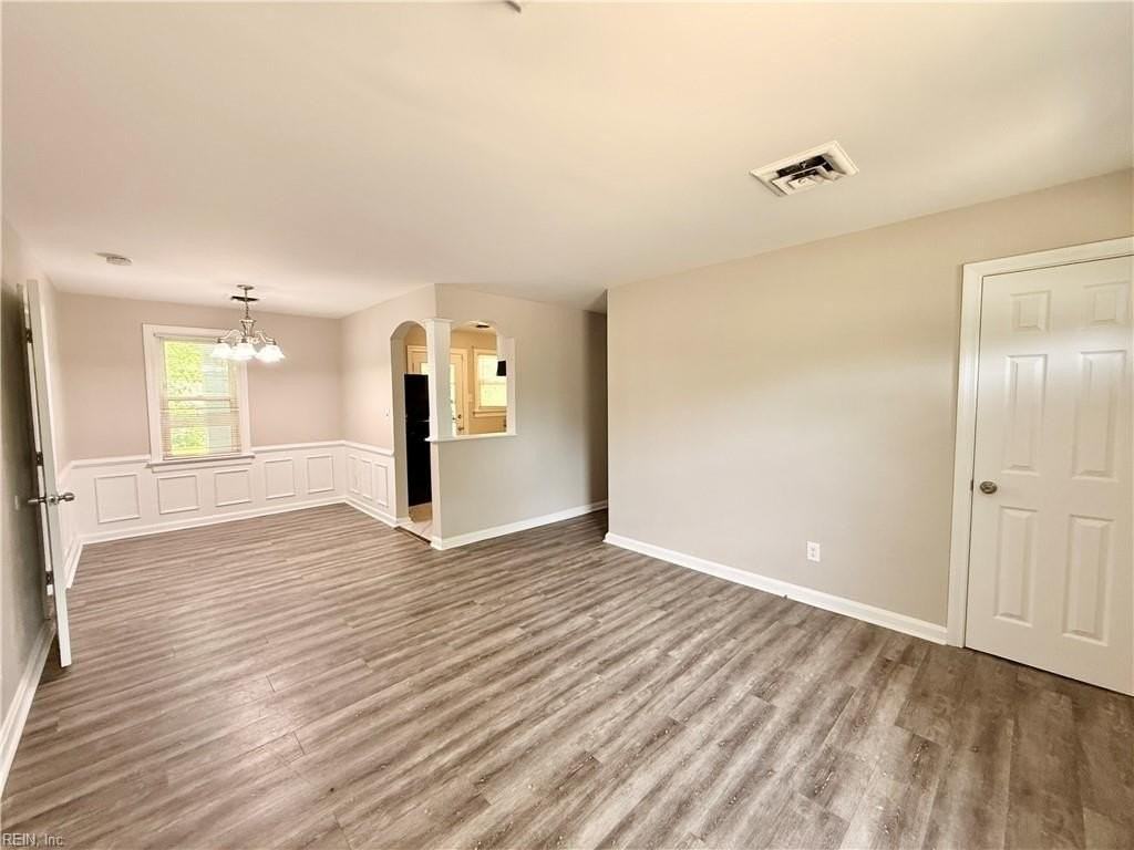 1182 Duncan Dr - Photo 2 of 14