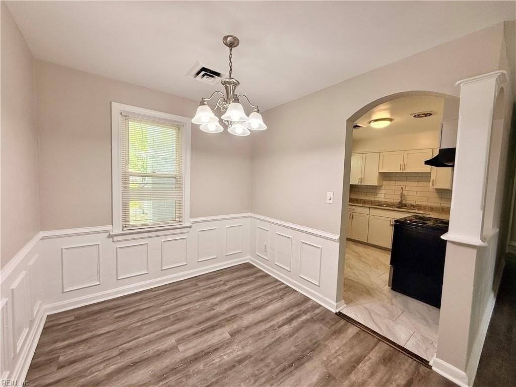 1182 Duncan Dr - Photo 4 of 14