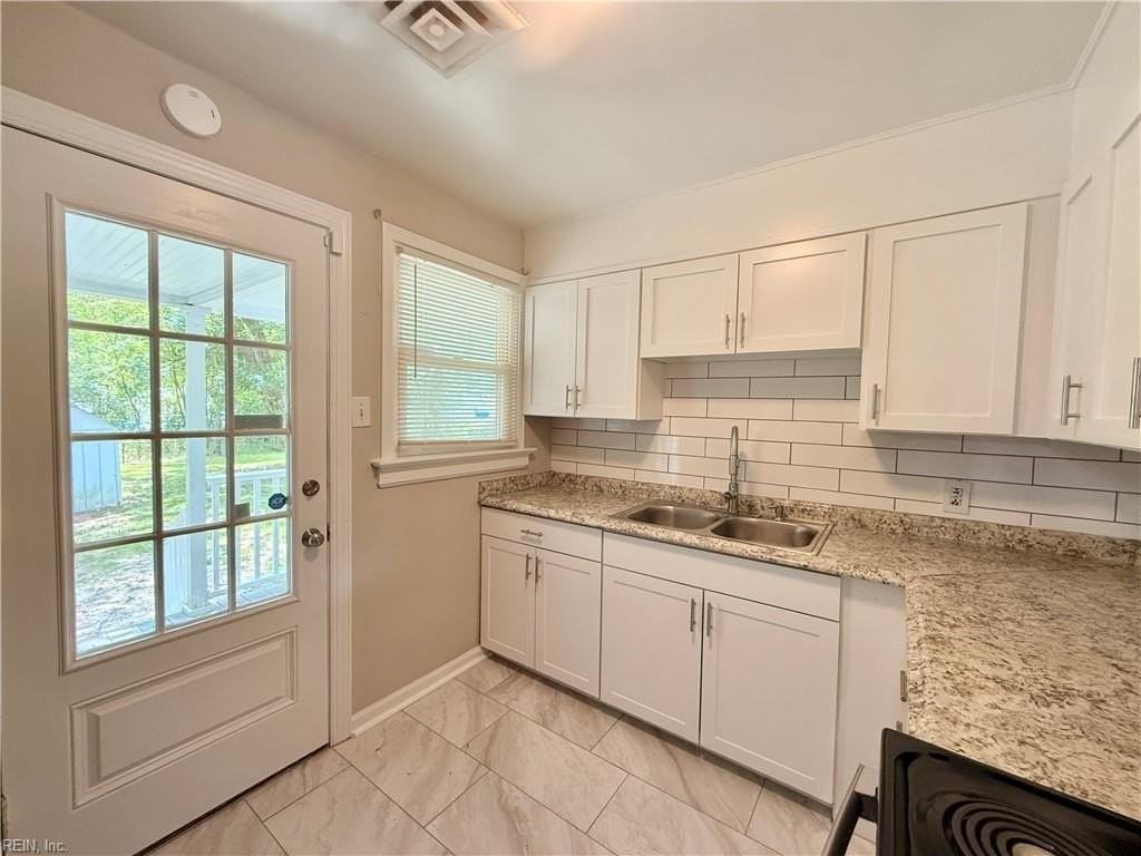 1182 Duncan Dr - Photo 5 of 14