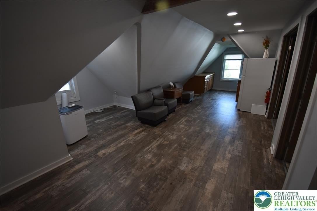 201 Cattell St #5 - Photo 3 of 8