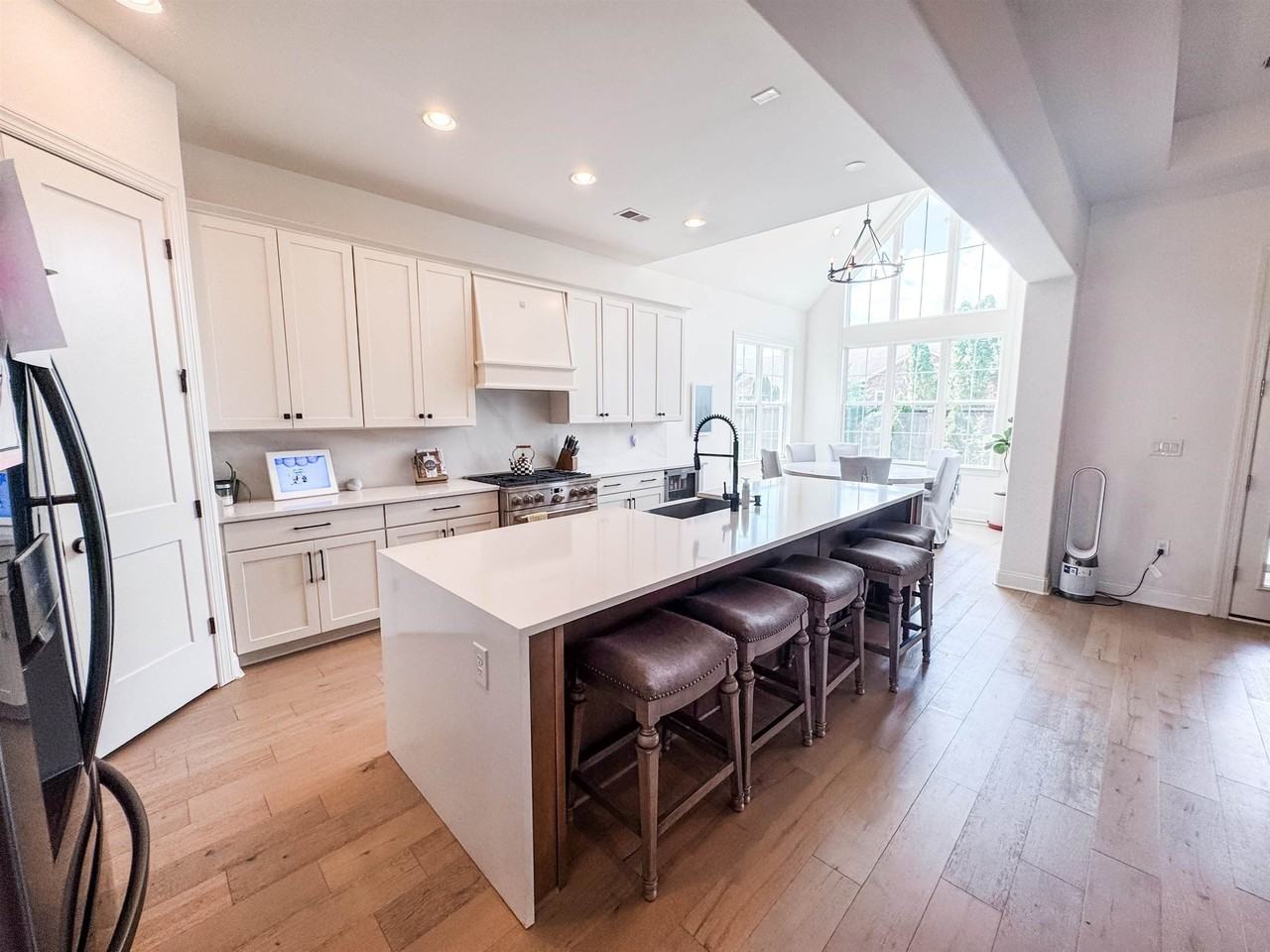 621 Covington Walk Ln S - Photo 5 of 20