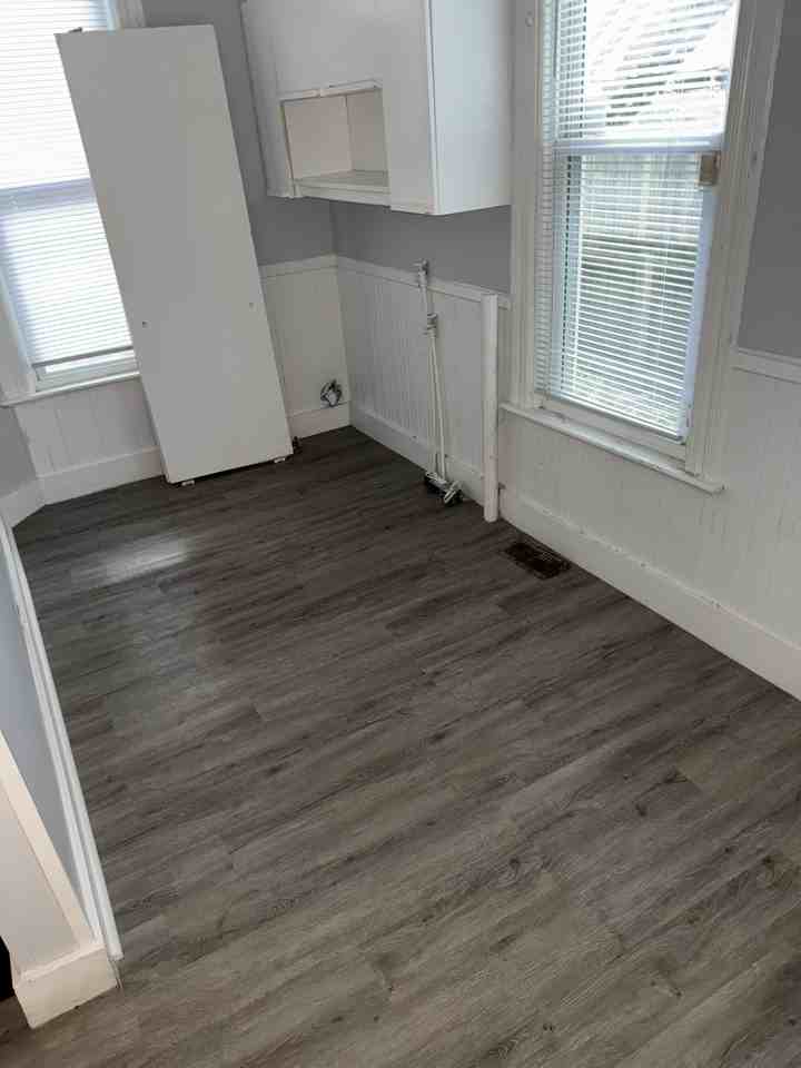 203 N Glenwood Ave #1 - Photo 3 of 6