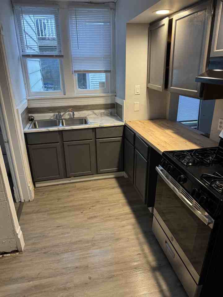 203 N Glenwood Ave #1 - Photo 6 of 6