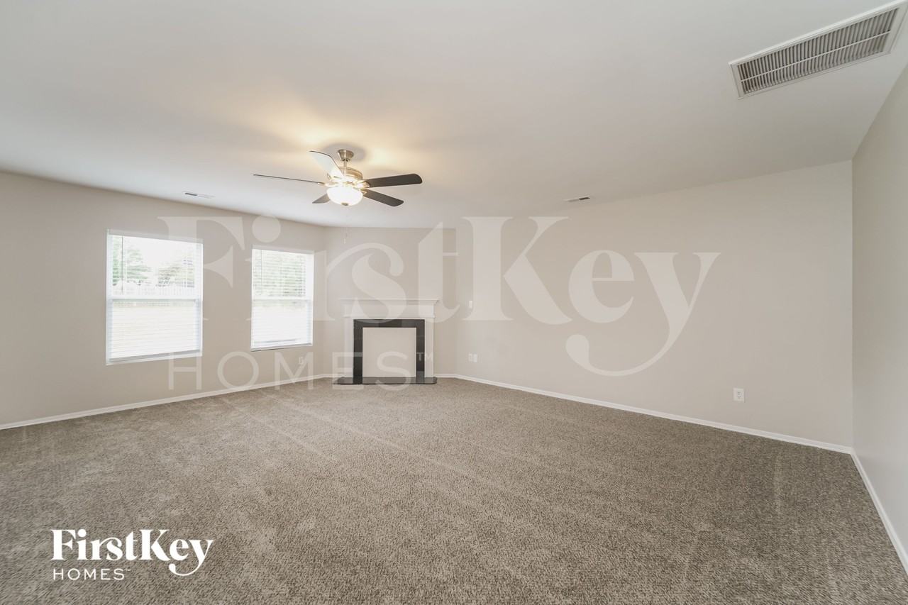 4031 Larkhaven Village Dr - Photo 5 of 16