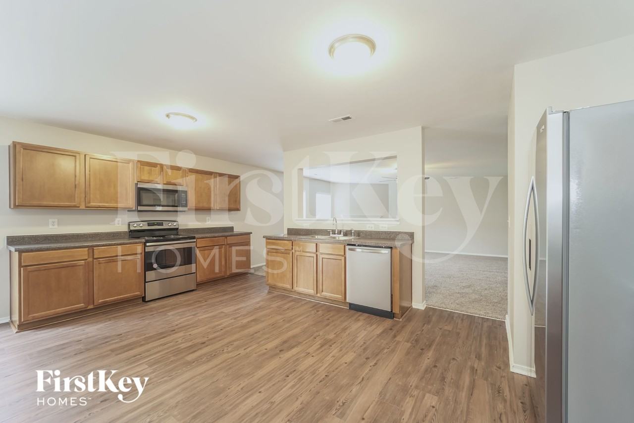 4031 Larkhaven Village Dr - Photo 7 of 16