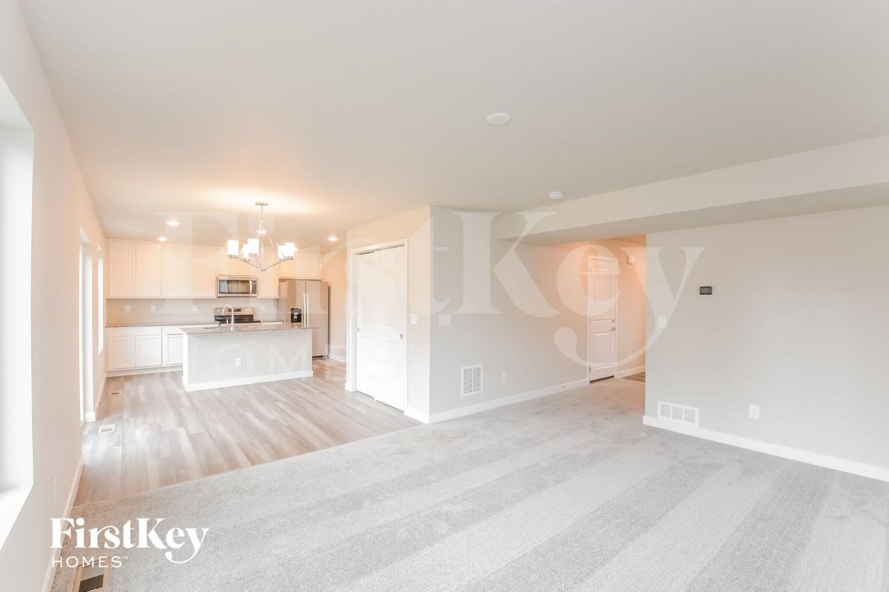 10645 Luneth Dr - Photo 4 of 15