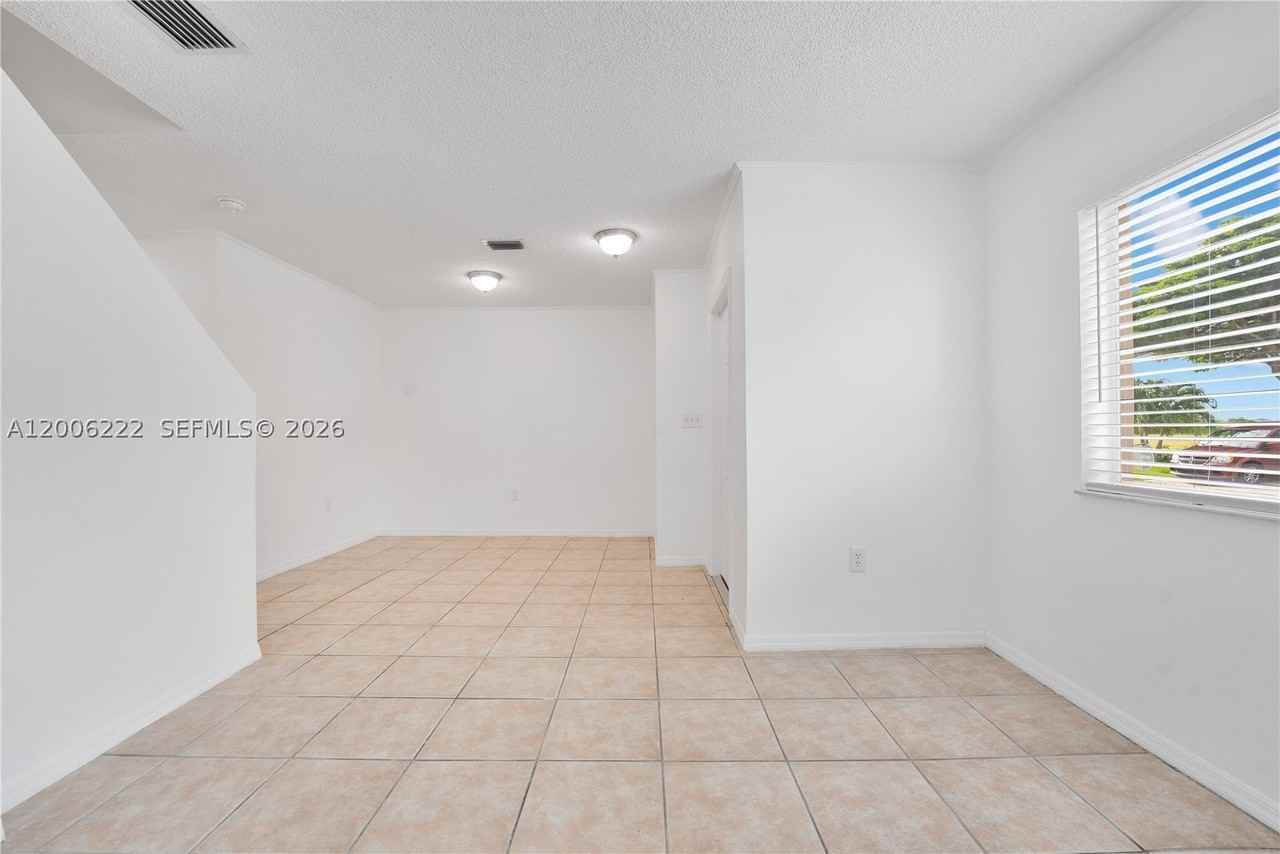 13909 Sw 178th St #1 - Photo 5 of 26