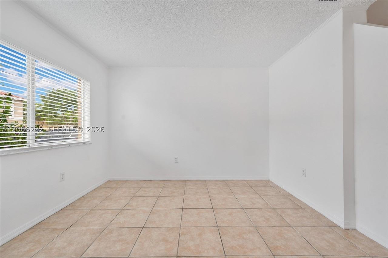 13909 Sw 178th St #1 - Photo 6 of 26