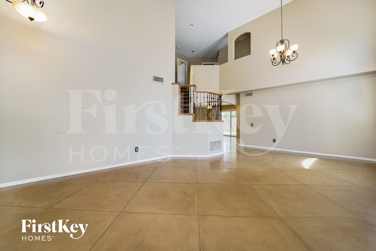 10205 E Sonoran Heights Pl - Photo 4 of 15