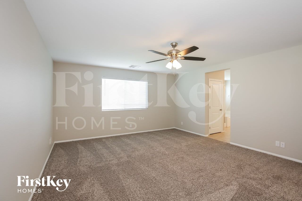 4515 Amberley Ridge Ave - Photo 7 of 15