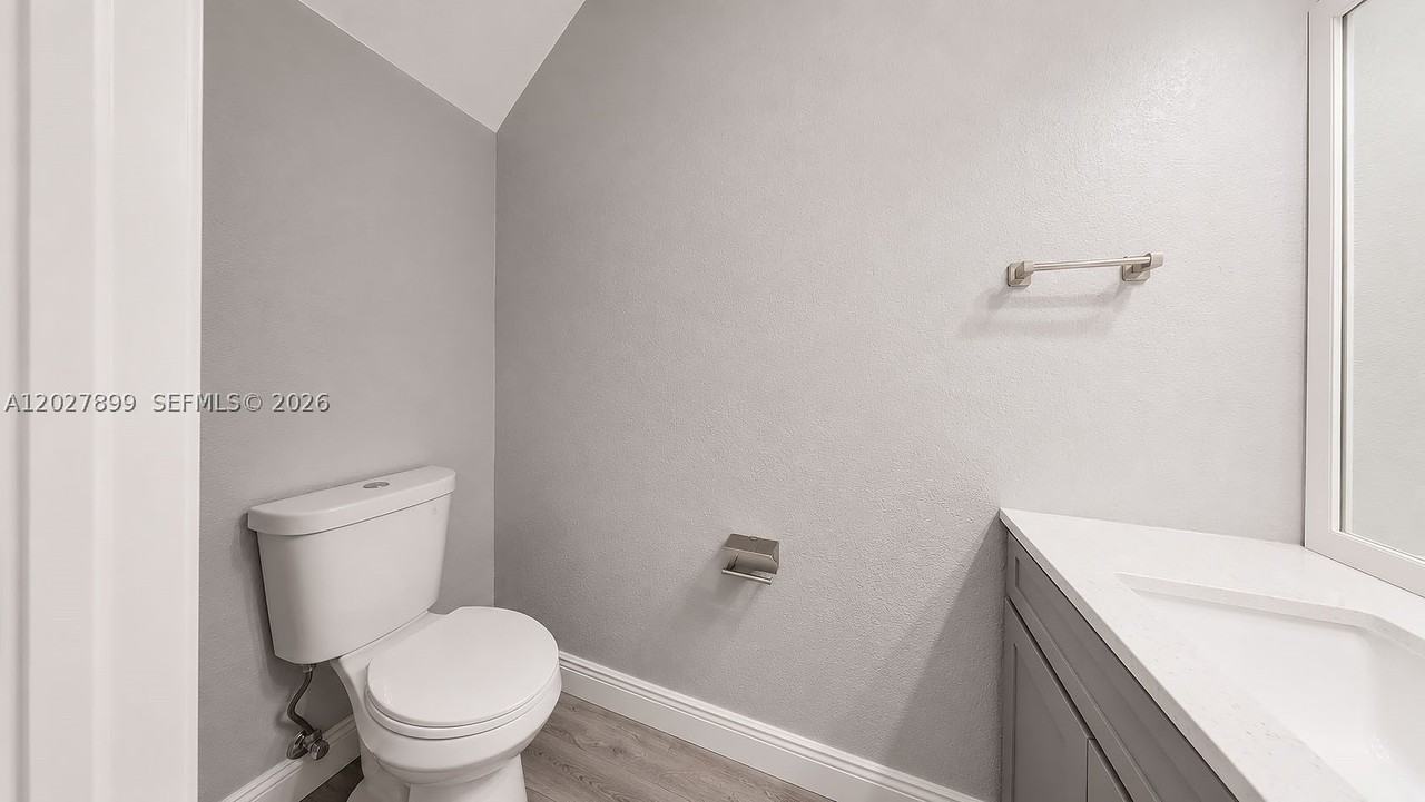 16914 Sw 137th Pl #16914 - Photo 7 of 27
