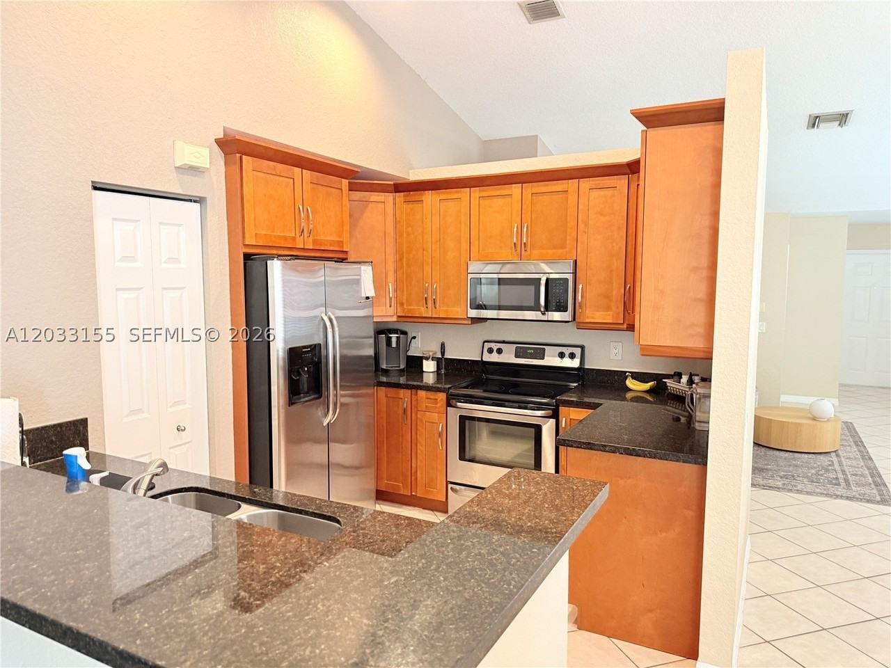 1530 Canary Island Dr - Photo 5 of 19