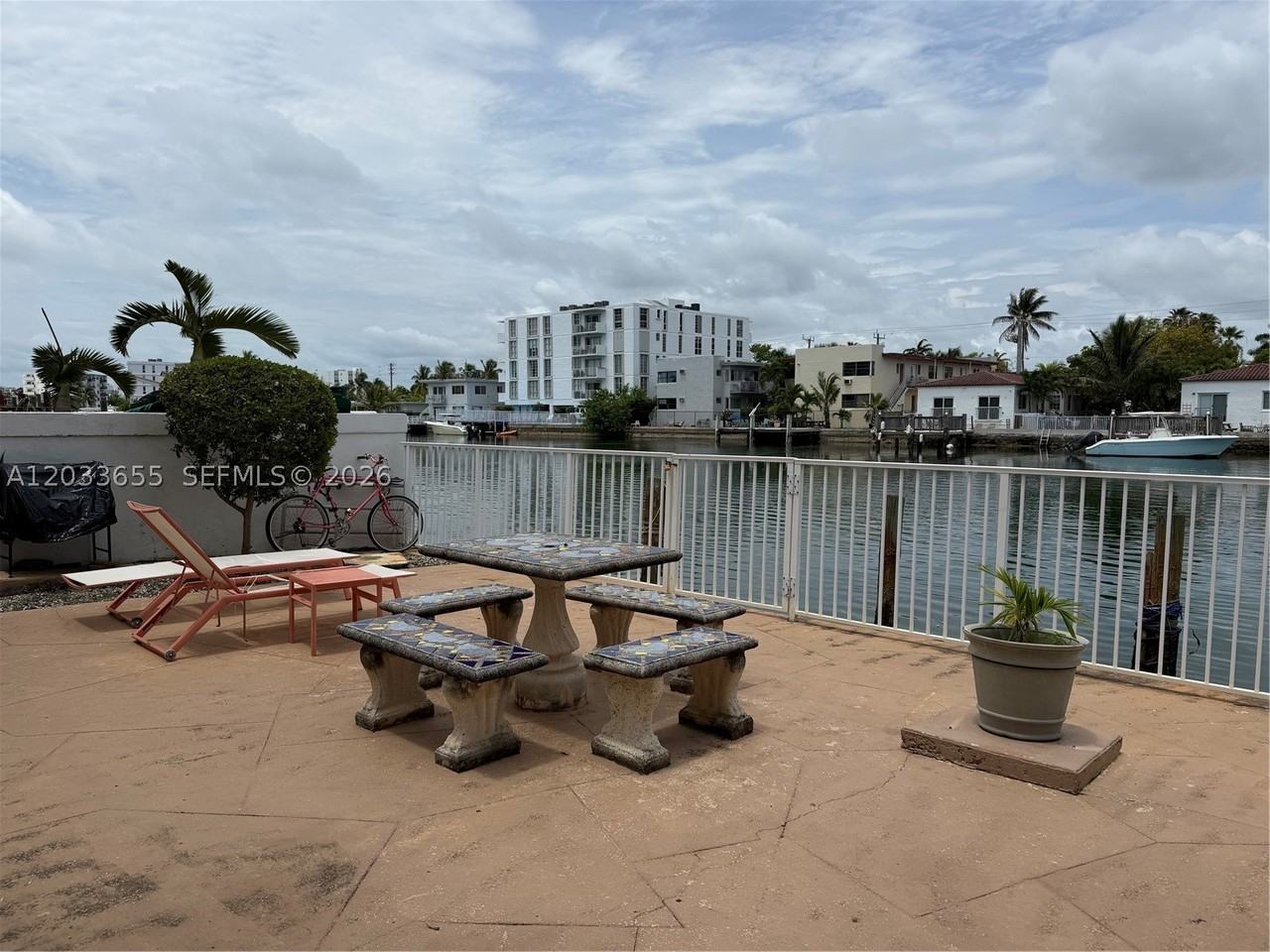 8420 Byron Ave #6