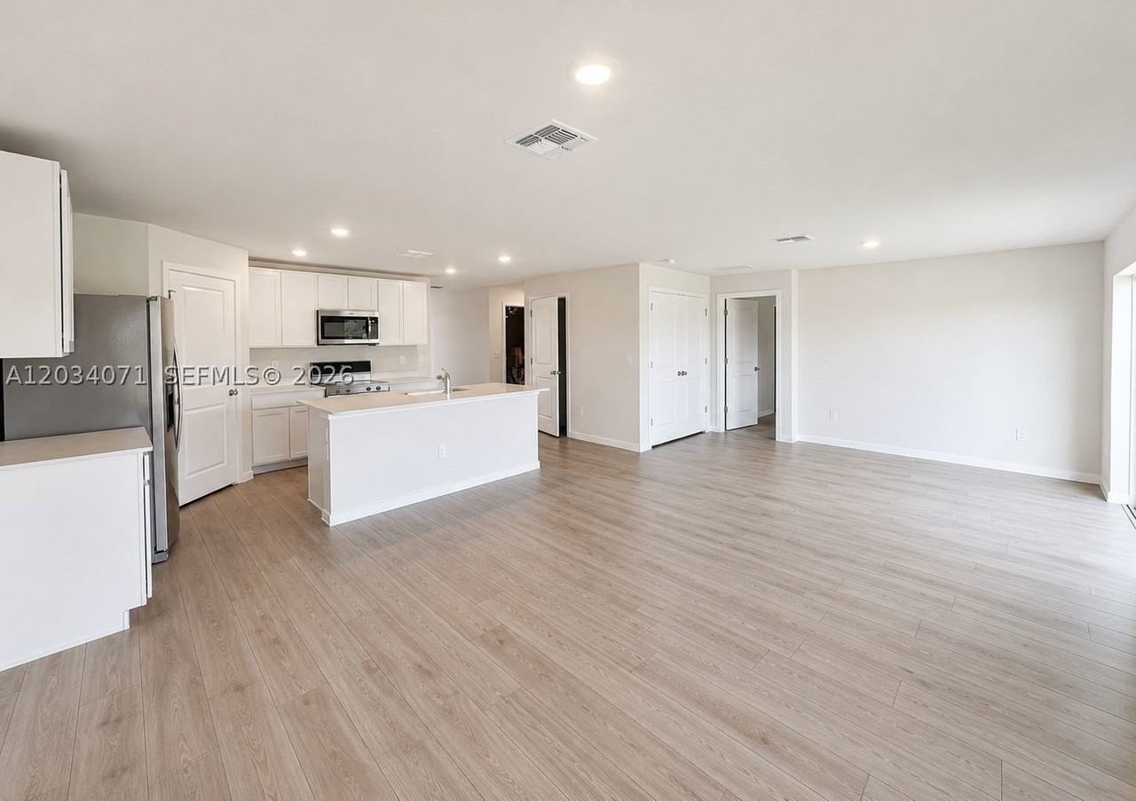 544 Ilaria Ct #544 - Photo 7 of 21