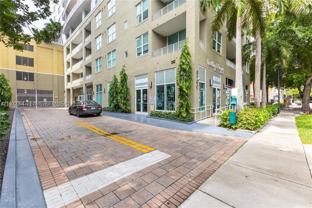 3180 Sw 22nd St #701 - Photo 1 of 1