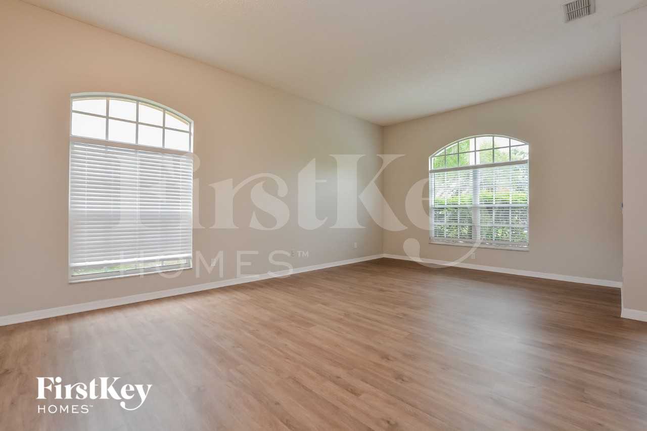 517 Fitzwilliam Way - Photo 4 of 15
