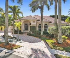 featured image of 2501 Poinciana Dr #0