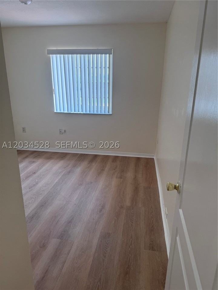 13372 Sw 143rd St - Photo 2 of 17
