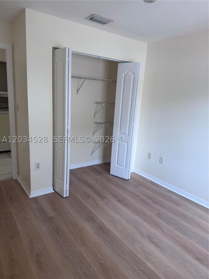 13372 Sw 143rd St - Photo 3 of 17