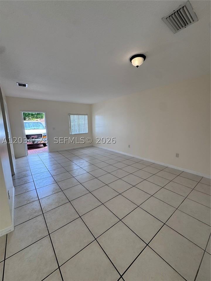 13372 Sw 143rd St - Photo 7 of 17