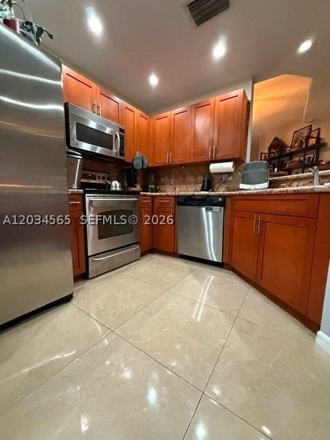 8900 Ne 8th Ave #1109 - Photo 2 of 10