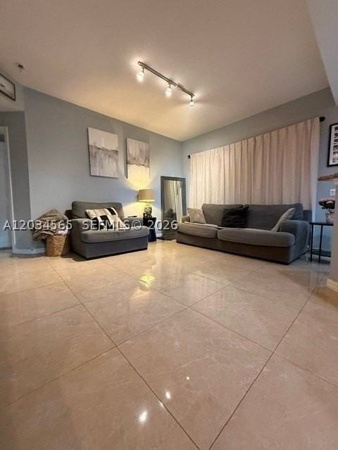 8900 Ne 8th Ave #1109 - Photo 3 of 10