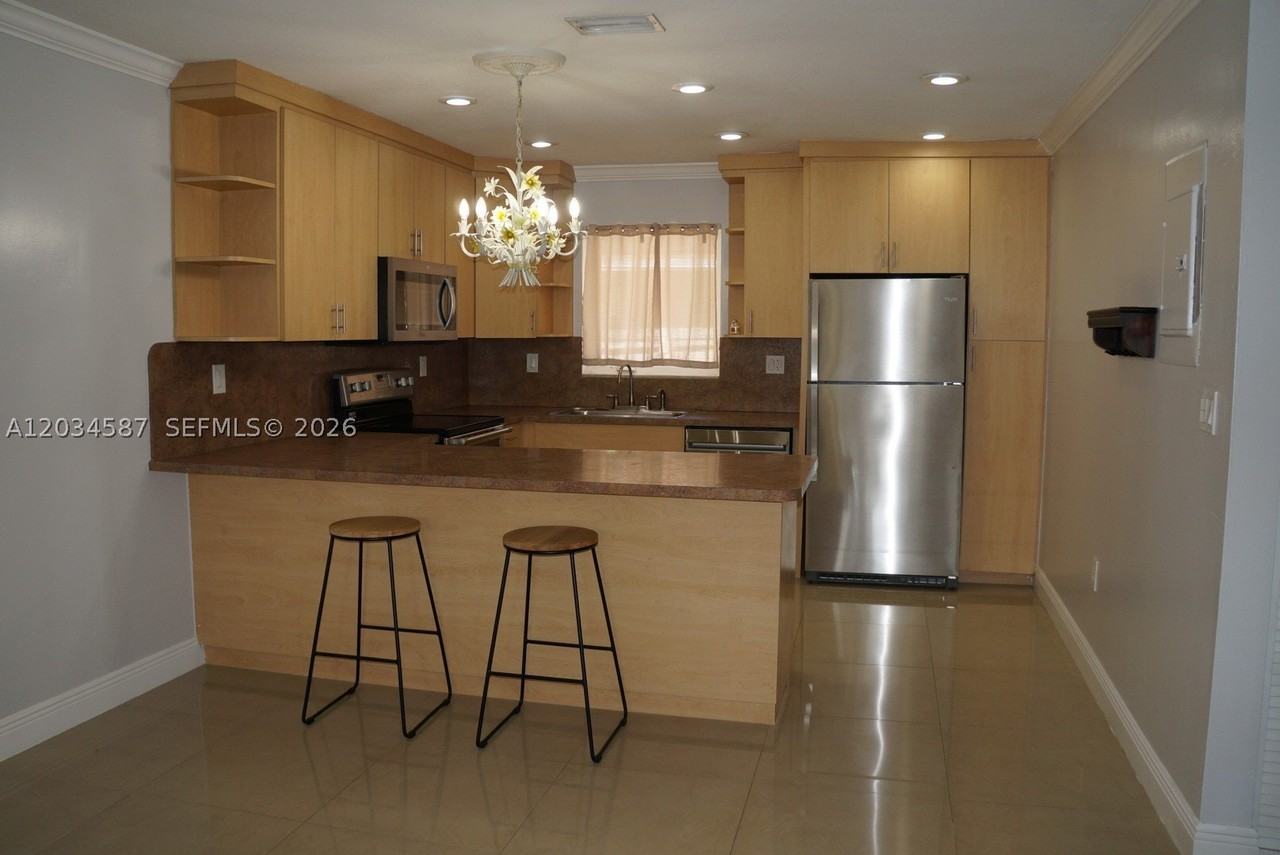 67 Ne 13th St #0 - Photo 7 of 16