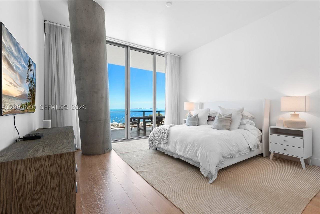 2669 S Bayshore Dr #1503N - Photo 4 of 40