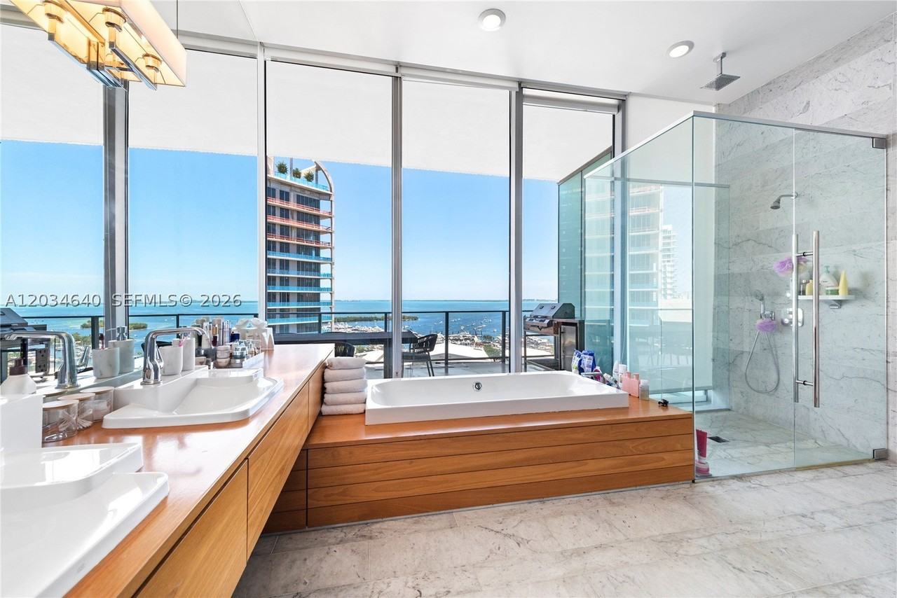 2669 S Bayshore Dr #1503N - Photo 7 of 40